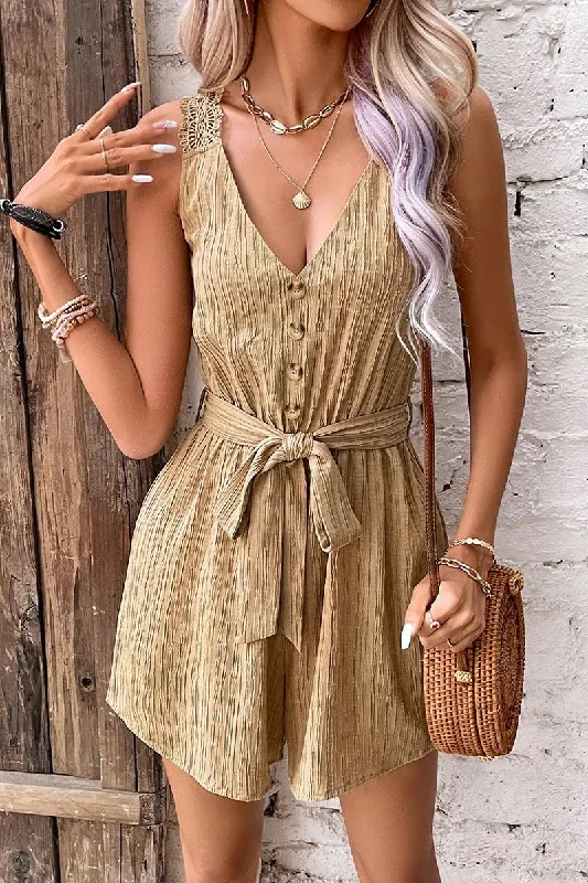 LACE STRAP TIED WAIST BUTTON POINT ROMPER